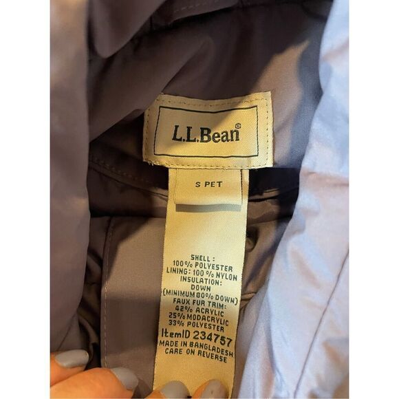 L.L. Bean women’s purple down fill puffer jacket small petite - Picture 5 of 12